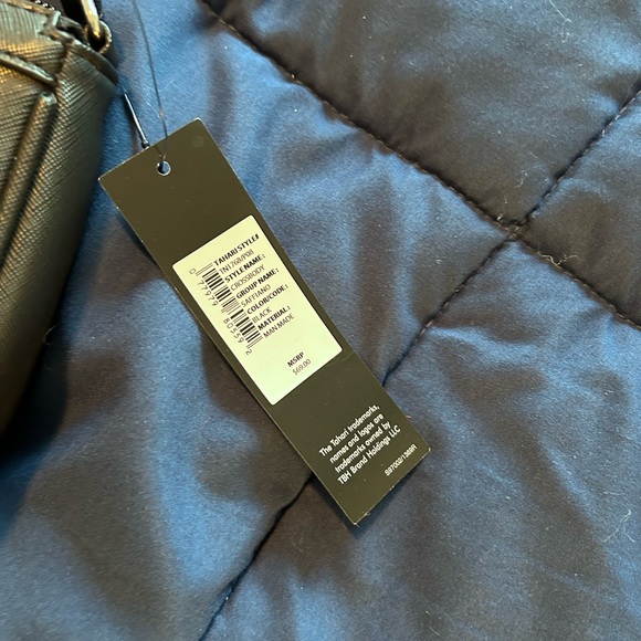 🟢 TAHARI • Black Cross Over Bag • Small - Picture 4 of 11